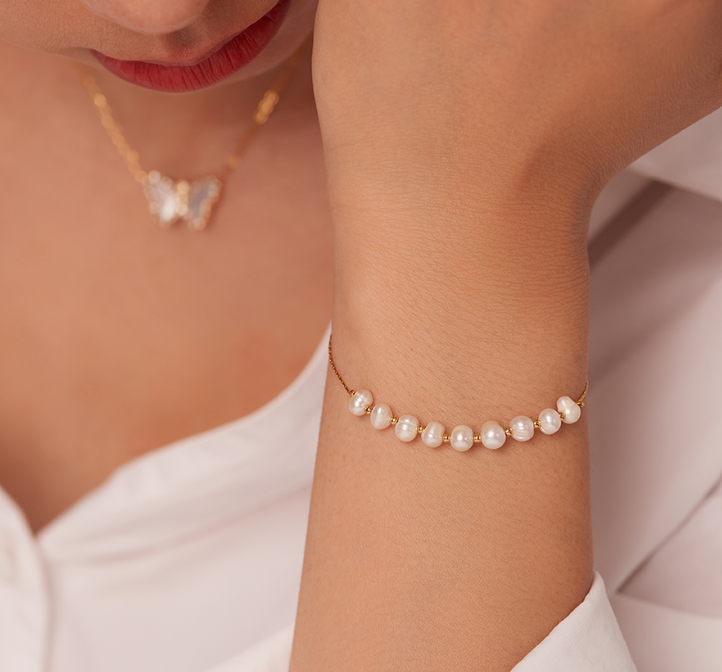 Luna Freshwater Pearl Bracelet