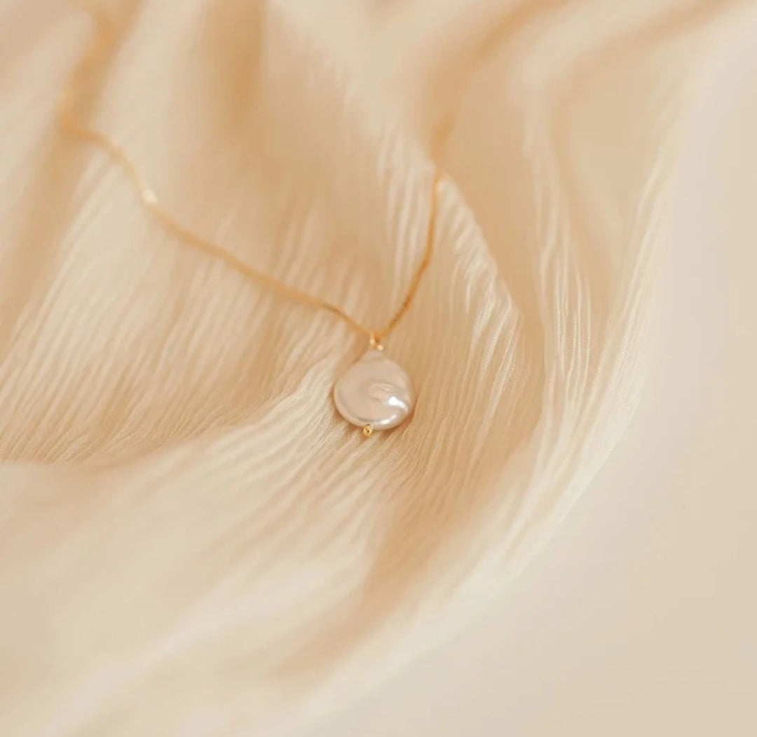 Silk Necklace with Freshwater Pearl
