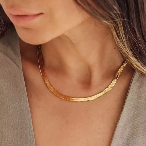 Ray Necklace